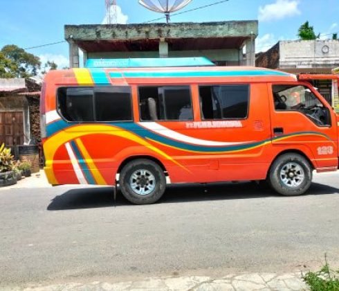 Local Bus transfer from Bukit Lawang